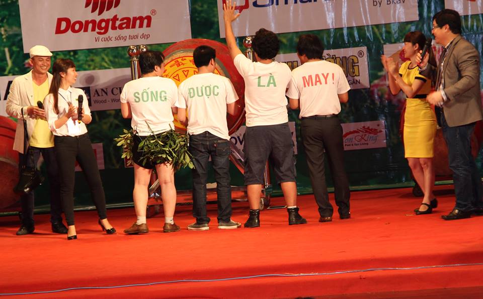 Slogan “Sống được làm nghề” tôn vinh nghề Kiến trúc sư.